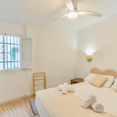 Apartment Deanes Califa