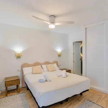 Apartment Deanes Califa *