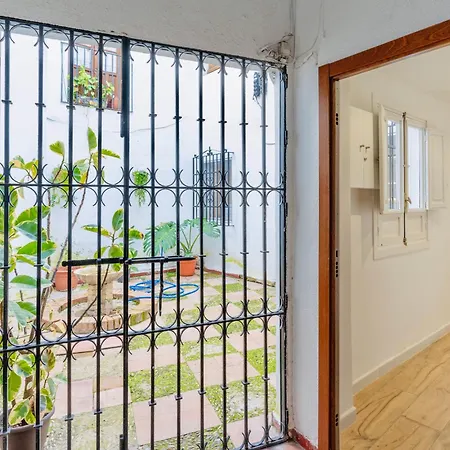 Apartamento Deanes Califa *