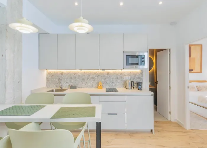 Apartment Deanes Califa