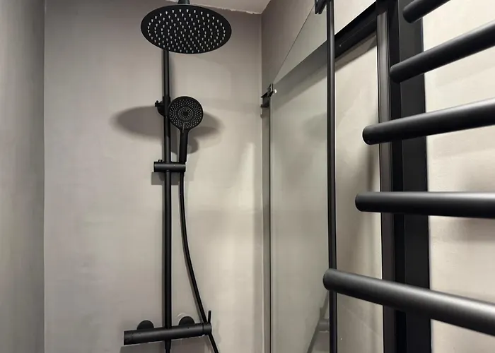 Deanes Califa Apartamento Córdova