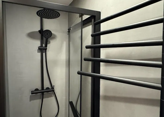 Deanes Califa Apartamento Córdova